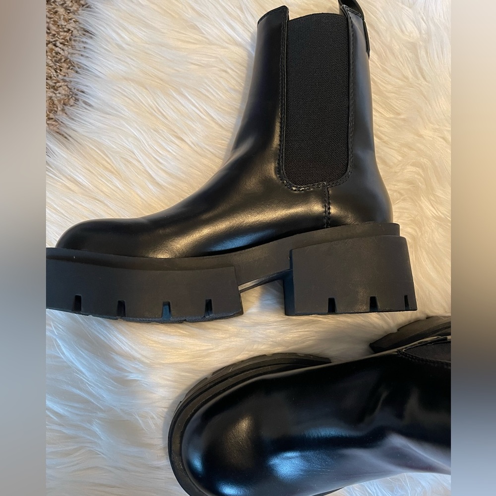 H&M Black Platform Chelsea Boots